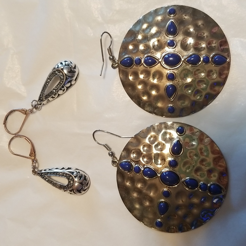 2 PAIR NICE COSTUME EARINGS, EUC, Silvertone and blue stone, marcasite